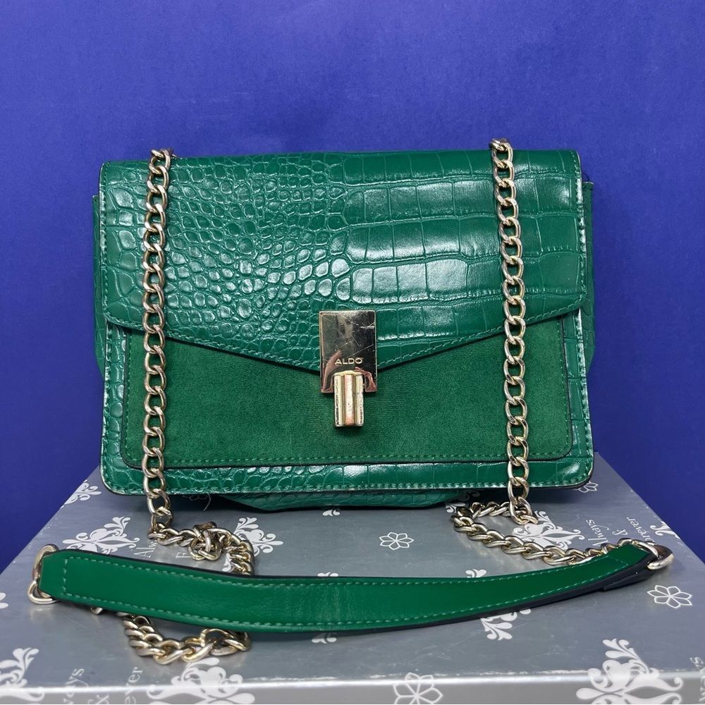 Aldo Green Faux Crocodile Leather Gold-tone Chain Strap Bag